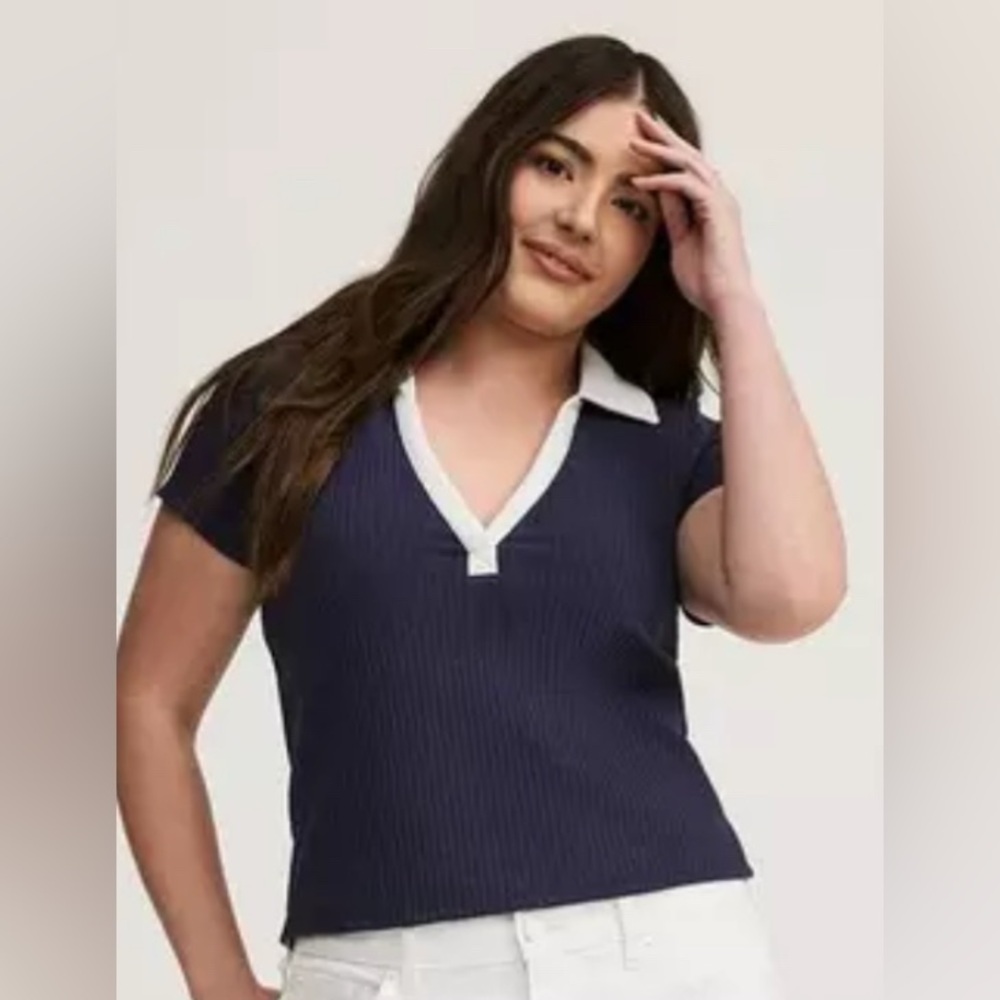 Torrid Size 4(4X)(26) Navy Blue & White Ribbed V-Neck Polo Top Short Sleeves